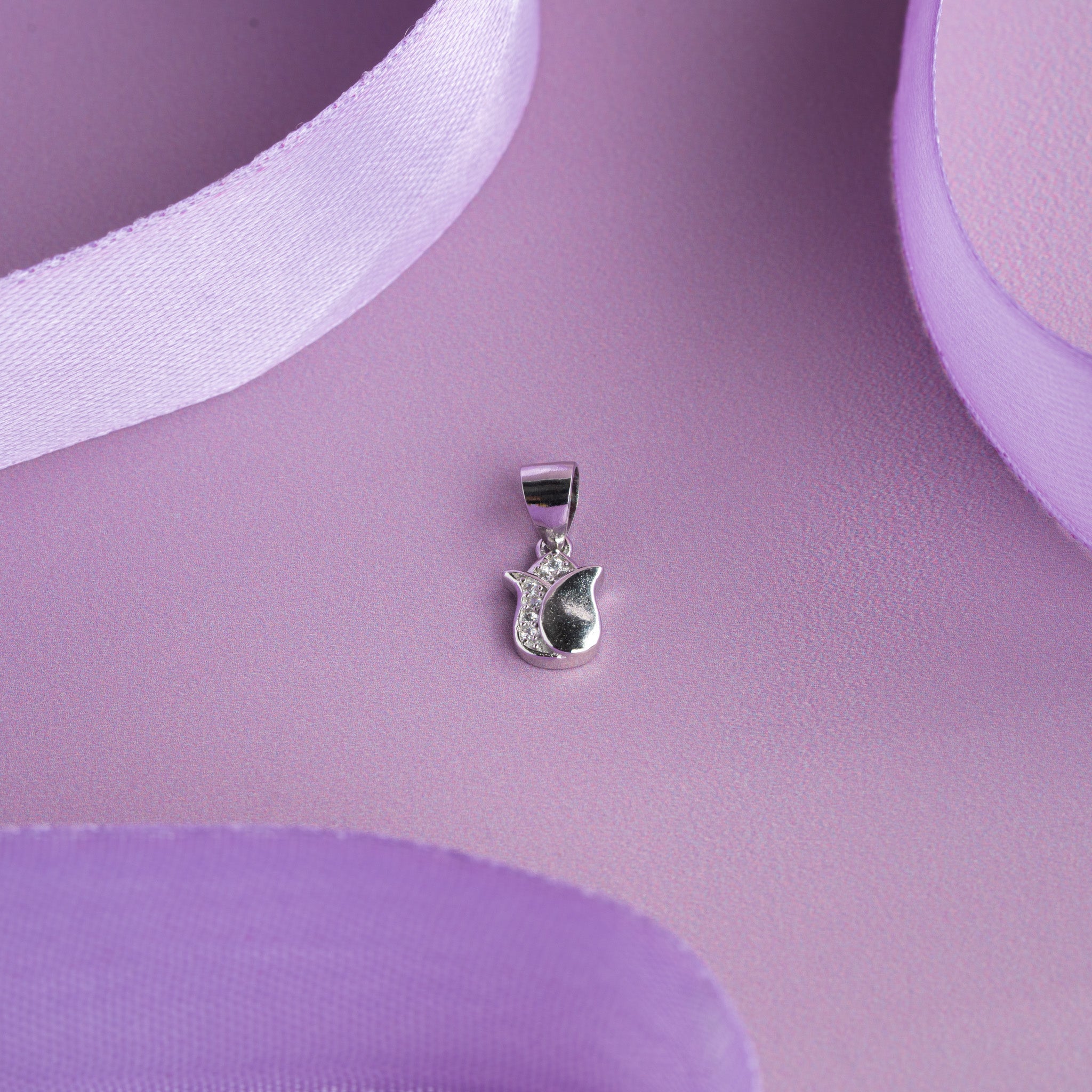 silver tulip pendant with cubic zirconia