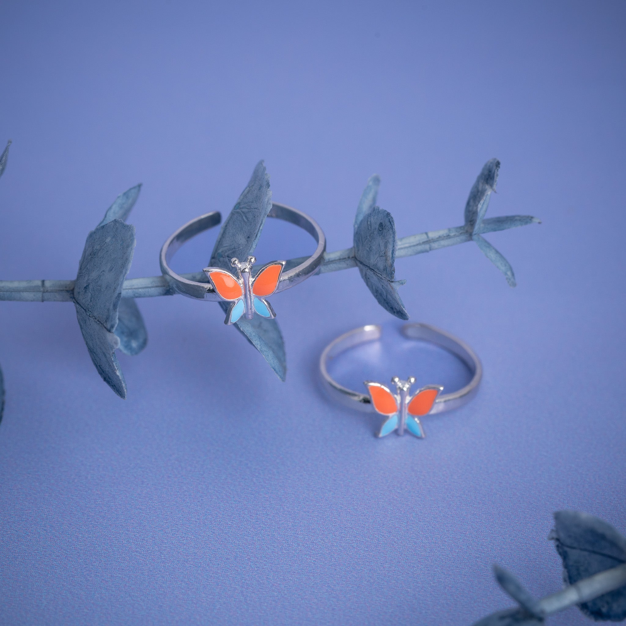 women butterfly toe ring