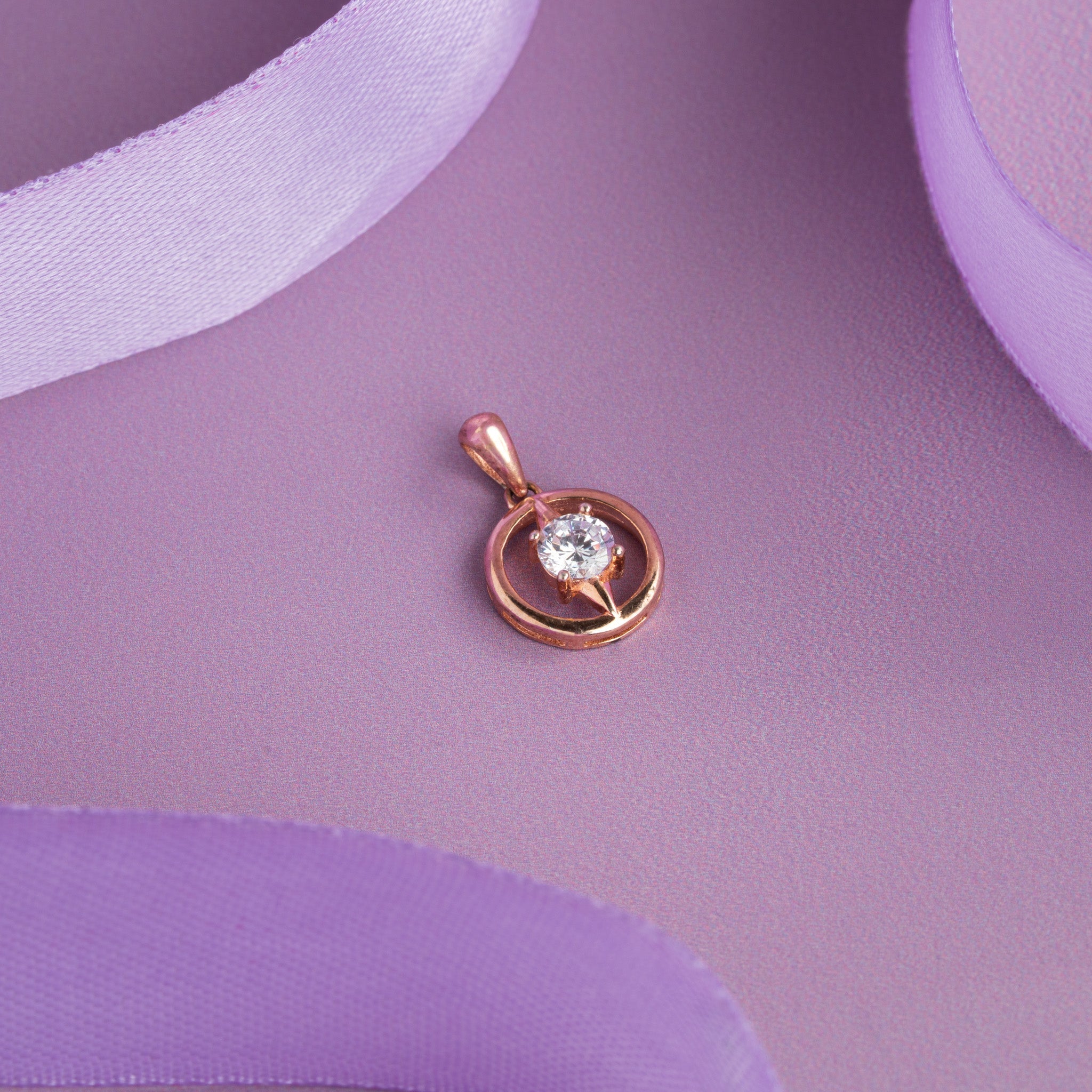 women’s elegant pendant